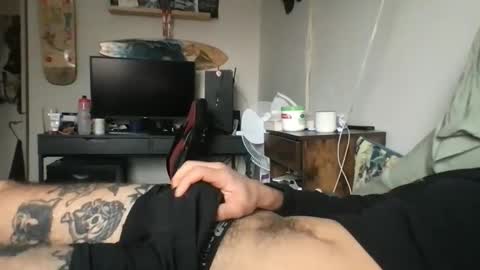 johntizzz online show from December 3, 2025, 6:39 pm