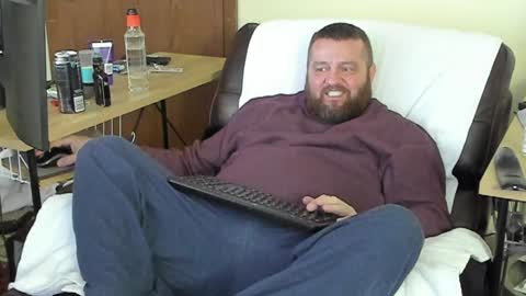 Snapshot of joi4you chatting on January 1, 2025, 8:13 am Voyeur online show from January 1, 2025, 8:13 am