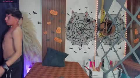 joji_spencer online show from November 2, 2025, 4:04 am