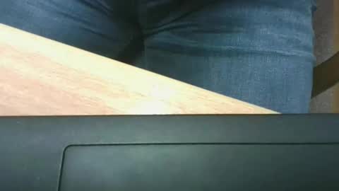 husssky online show from September 19, 2025, 12:28 pm