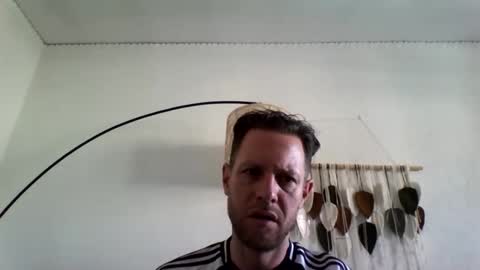 jojo19844 online show from April 20, 2026, 9:01 am