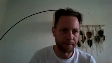 jojo19844 online show from April 21, 2026, 5:03 am