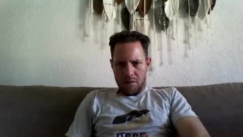 jojo19844 online show from April 29, 2026, 10:52 am