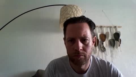 jojo19844 online show from May 6, 2026, 9:03 am