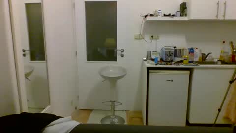 Silvania online show from December 13, 2025, 11:43 pm