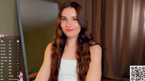 Snapshot of jolenerappleye chatting on October 25, 2025, 5:48 am Emma online show from October 25, 2025, 5:48 am