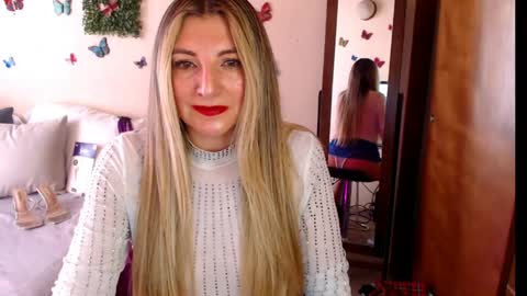 Jolie Mature online show from June 5, 2026, 8:58 pm