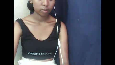 joliekah27 online show from February 22, 2026, 9:08 am