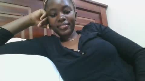 jollynabeb online show from March 19, 2026, 12:09 pm