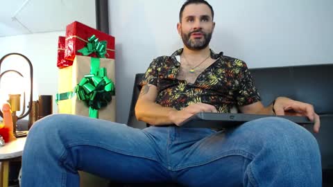  JONAS BEARD  online show from December 30, 2024, 7:32 pm