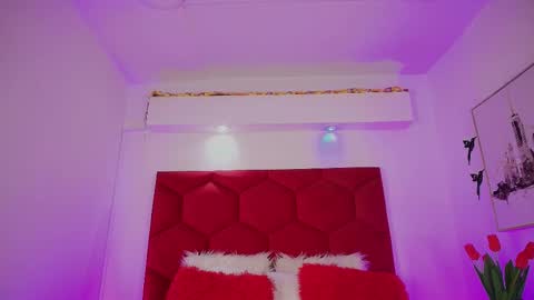 Jonas  online show from November 10, 2025, 12:48 pm