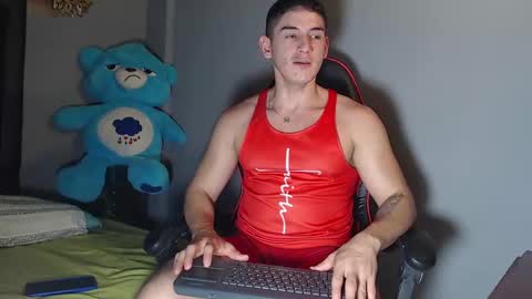 jonathancast08 online show from January 31, 2025, 11:24 am