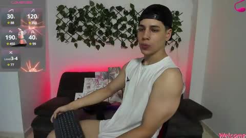 Instagram jonathanfit14 online show from January 3, 2025, 8:11 pm