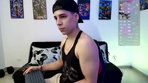 Instagram jonathanfit14 online show from May 14, 2026, 11:22 pm