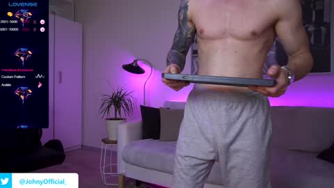 Snapshot of joni_joni18 chatting on January 28, 2025, 7:11 am John online show from January 28, 2025, 7:11 am