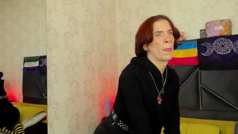 jonny_gilbert online show from October 1, 2025, 12:55 pm