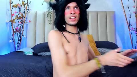 jonny_gilbert online show from February 25, 2026, 8:40 pm