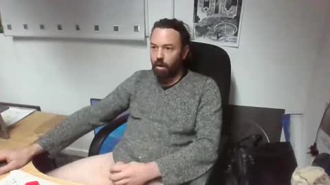 jonnyb9876 online show from November 4, 2025, 5:01 pm