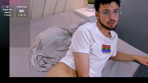 JonnyGreey online show from November 29, 2025, 8:23 pm