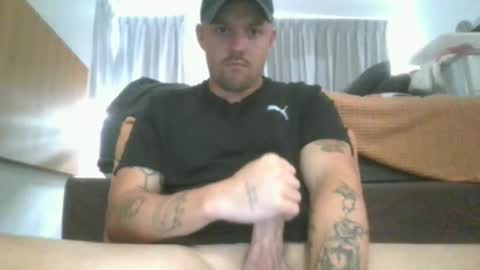 jonoy1995 online show from February 4, 2025, 4:37 am