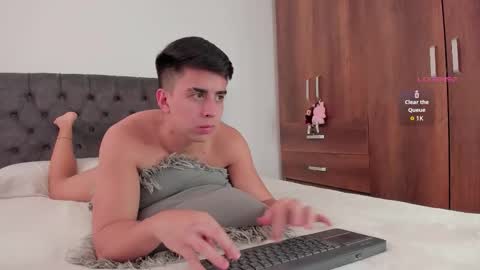 Will online show from November 4, 2025, 8:52 pm