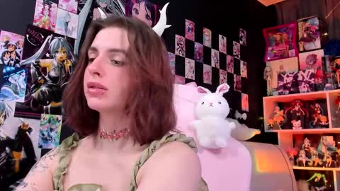 Rose online show from December 21, 2025, 4:58 pm