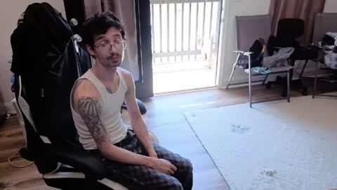 Josef online show from April 26, 2026, 5:54 pm