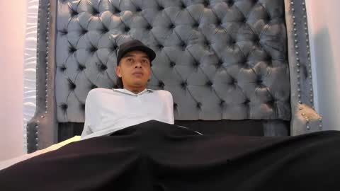 joseph_vans online show from April 16, 2026, 3:40 am