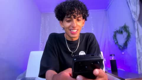 Jose online show from November 1, 2025, 4:03 am