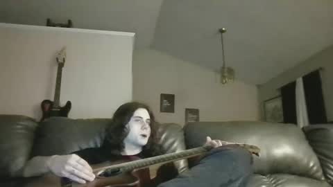 josh317022 online show from April 10, 2026, 4:06 am