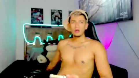 Snapshot of josh_cam99 chatting on November 2, 2025, 1:30 am JOSH online show from November 2, 2025, 1:30 am