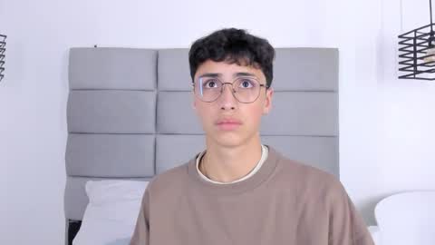 Snapshot of joshclaarktt chatting on January 18, 2026, 3:43 am Josh online show from January 18, 2026, 3:43 am