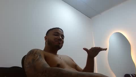 Snapshot of joshuadanielss chatting on April 12, 2026, 5:45 am joshuadanielss online show from April 12, 2026, 5:45 am