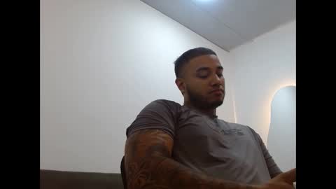 Snapshot of joshuadanielss chatting on April 13, 2026, 1:00 am joshuadanielss online show from April 13, 2026, 1:00 am