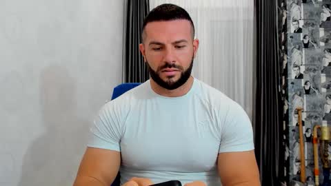 joshuamuscle69 online show from November 17, 2025, 7:36 am