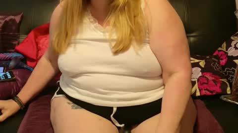 Snapshot of josieb68 chatting on March 7, 2026, 7:16 am CornishCougar online show from March 7, 2026, 7:16 am