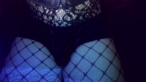 Sissy with shrunken little clitty online show from October 19, 2025, 7:03 pm
