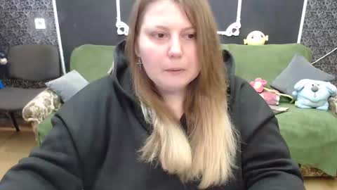 Snapshot of josiesun771 chatting on February 24, 2025, 7:22 am josiesun771 online show from February 24, 2025, 7:22 am