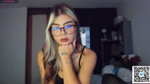 Snapshot of jossephine_ chatting on January 11, 2025, 10:40 pm josephine independent model online show from January 11, 2025, 10:40 pm