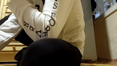 jostign online show from November 24, 2025, 7:02 pm