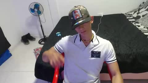 Snapshot of josue25sex chatting on November 30, 2025, 2:59 am josue25sex online show from November 30, 2025, 2:59 am