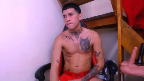 Snapshot of josue_linares chatting on April 24, 2026, 7:00 am josue_linares online show from April 24, 2026, 7:00 am