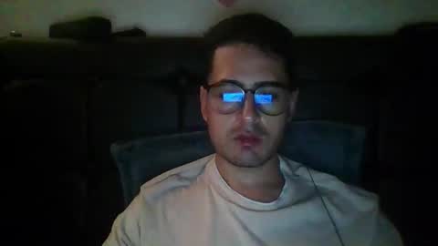 josux8 online show from December 18, 2025, 2:06 am