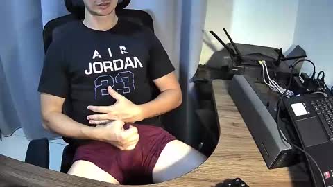 Snapshot of joven322 chatting on February 20, 2025, 6:17 am Matias online show from February 20, 2025, 6:17 am