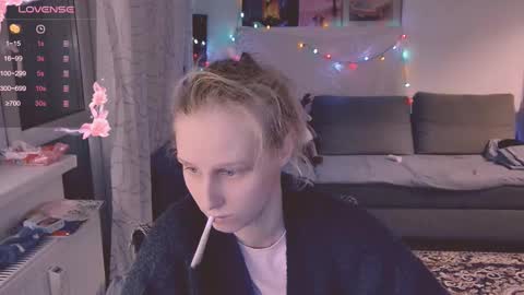 joy_keys online show from February 28, 2025, 9:23 pm