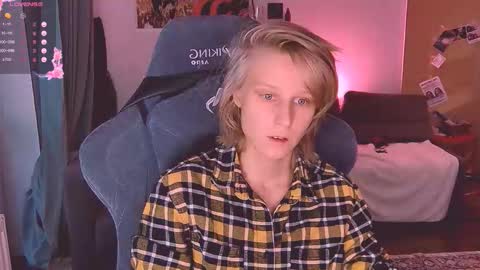 joy_keys online show from October 22, 2025, 2:28 pm