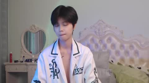 joycekay online show from December 5, 2025, 3:04 am