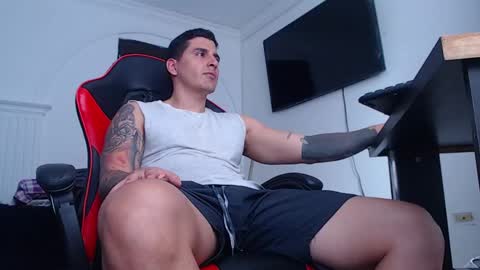 Snapshot of joyzfedward chatting on December 3, 2024, 5:45 pm eduardo online show from December 3, 2024, 5:45 pm
