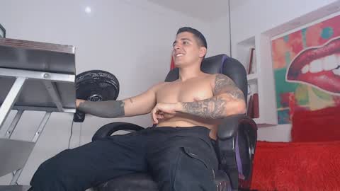 Snapshot of joyzfedward chatting on January 25, 2025, 2:14 pm eduardo online show from January 25, 2025, 2:14 pm