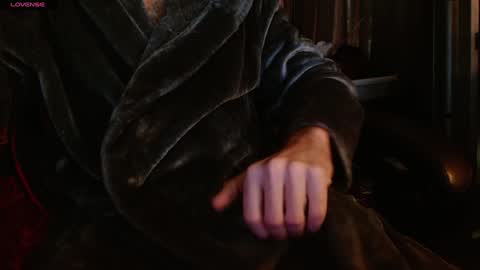 Snapshot of jp309 chatting on December 9, 2024, 12:30 pm JP online show from December 9, 2024, 12:30 pm